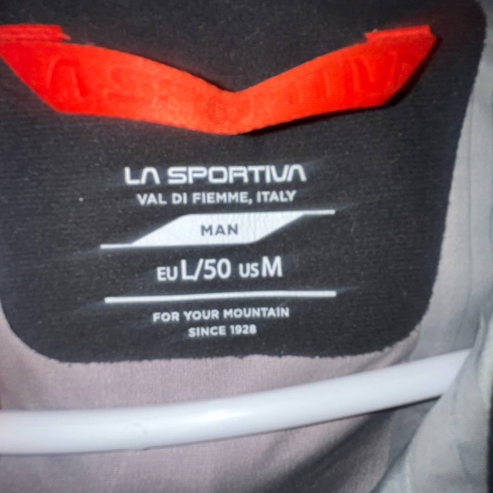 La Sportiva Men's Red and Gray Crizzle Jacket - Picture 3 of 4